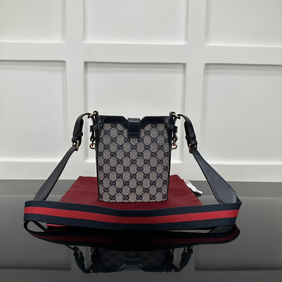 Gucci Satchel Bags